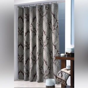 Croscill Shower Curtain and Matching Hand Towels (3)